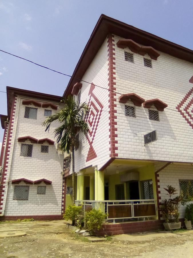 Hotel Kdv Bonabéri Buitenkant foto