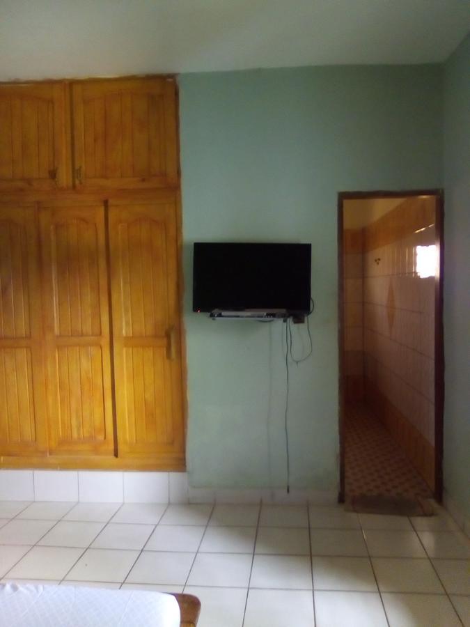 Hotel Kdv Bonabéri Buitenkant foto